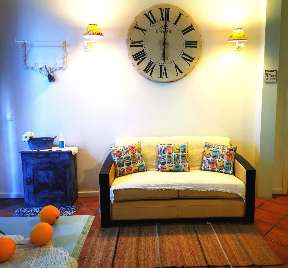 Charming Portuguese Style Apartment, For Rent "Vida A Portuguesa", "Sardinha" Alojamento Local Portimao Bagian luar foto
